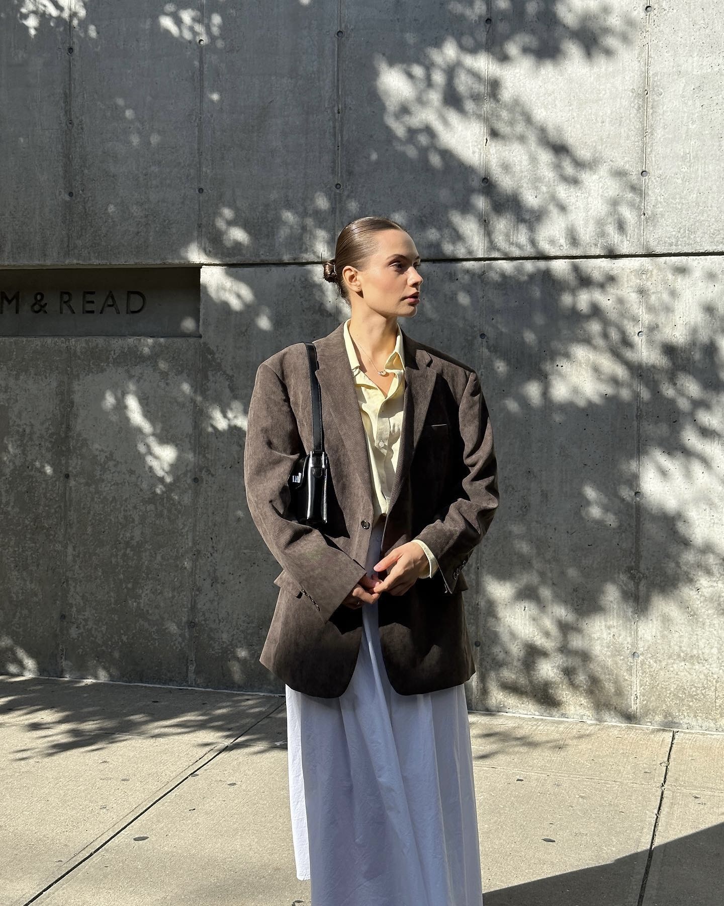 화이트 스커트 입고 나들이 갈까?🤍
어둡게 입지 말고, 화이트 스커트로 룩에 생기 불어 넣어주자🪽💨 이미지6