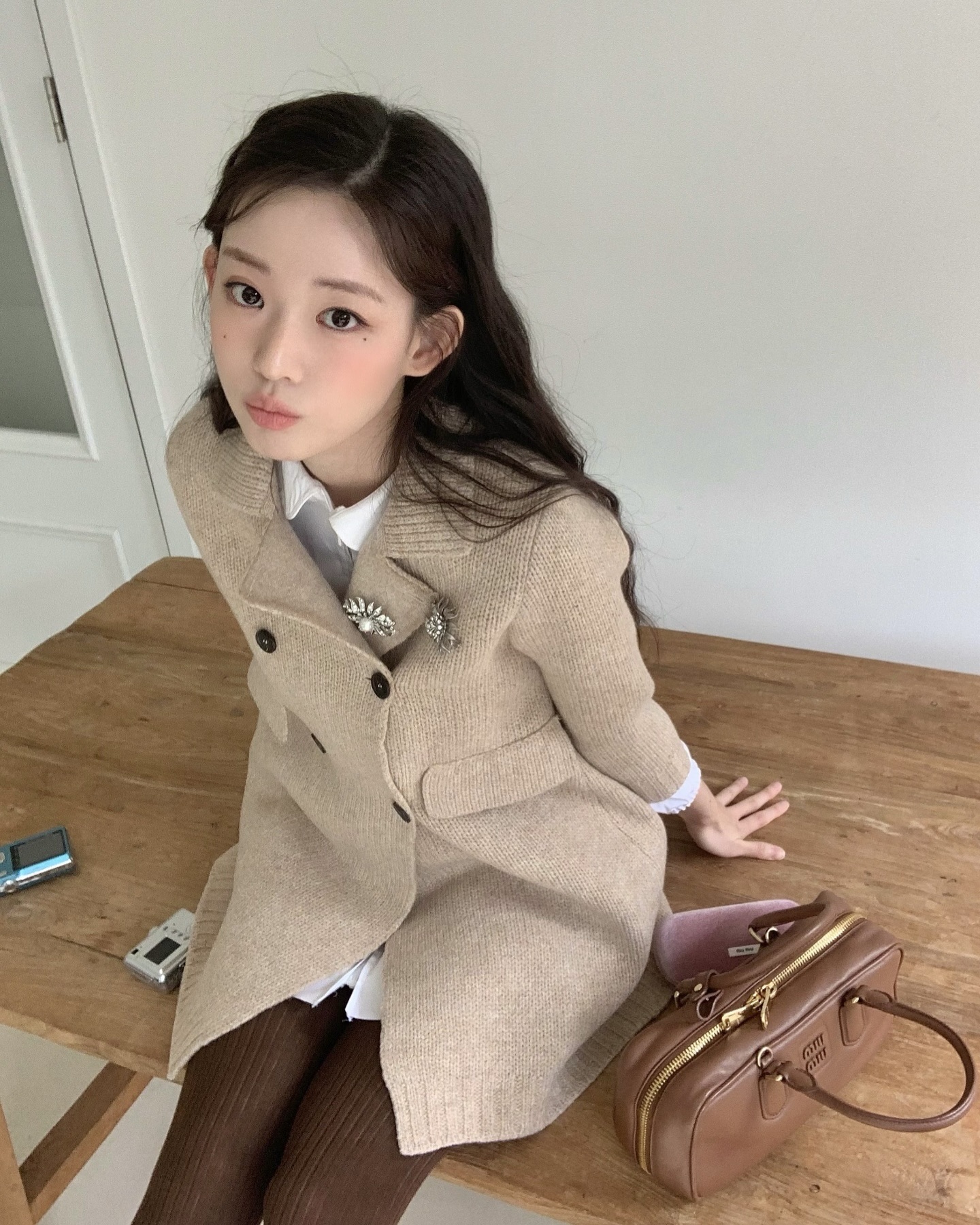 가을빛으로 물든 셀럽들의 볼🪄
옷만 바꾸지 말고 블러셔 컬러까지 챙겨 센스 있게 맞춰보자✨🍂 이미지5