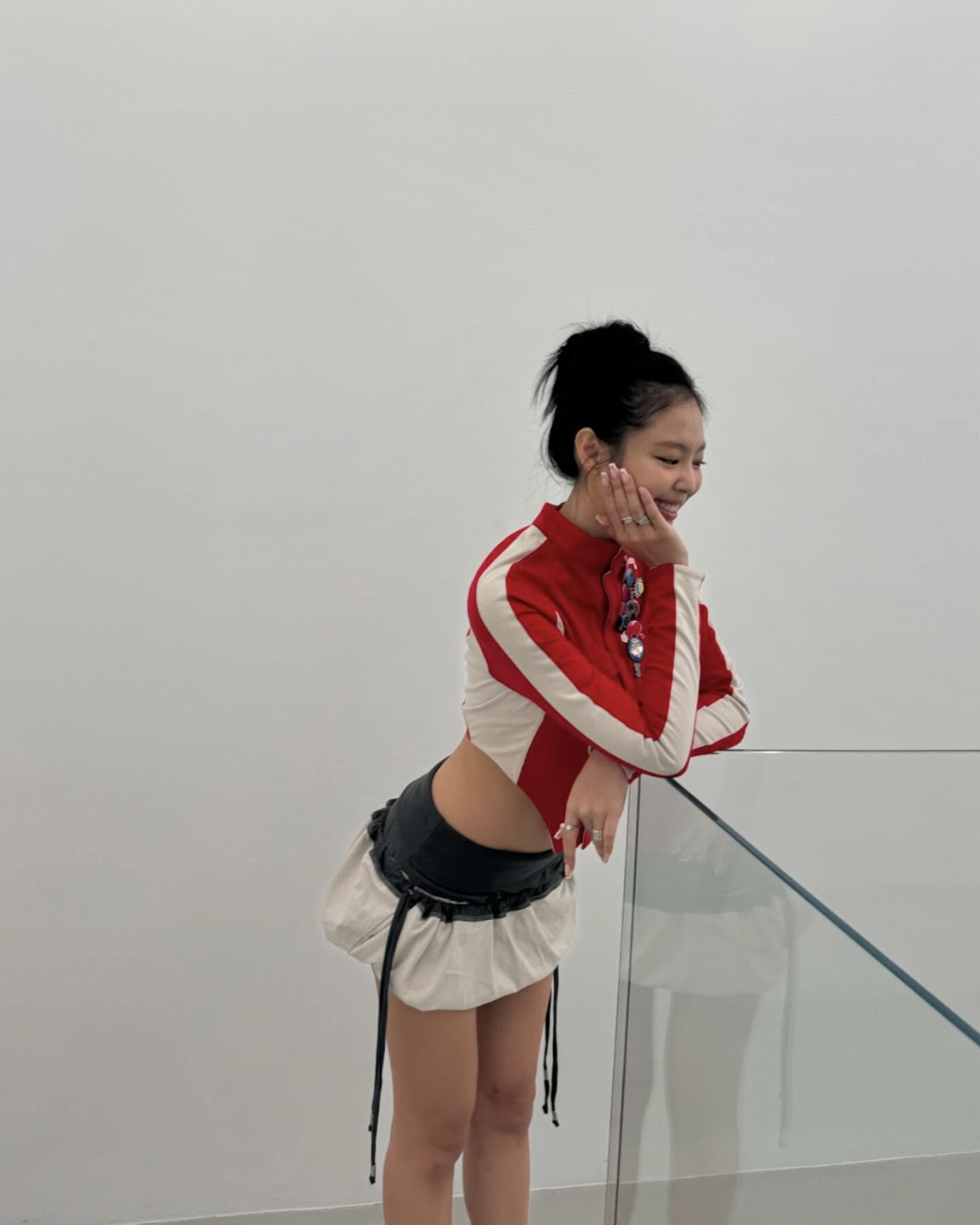 주말엔 내추럴하게 똥머리하자💞
드라이? 고데기? 그런 거 몰라요🧚🏻😌편한게 최고야 이미지6