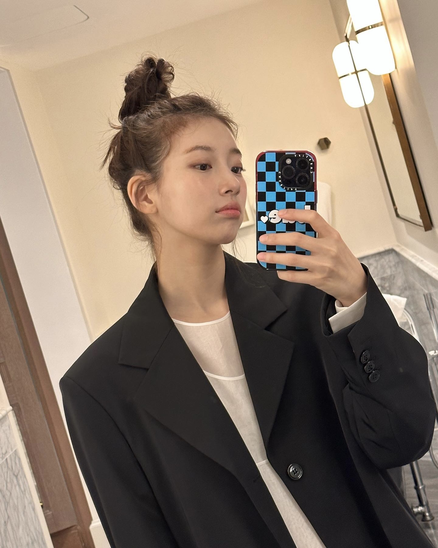 주말엔 내추럴하게 똥머리하자💞
드라이? 고데기? 그런 거 몰라요🧚🏻😌편한게 최고야 이미지2