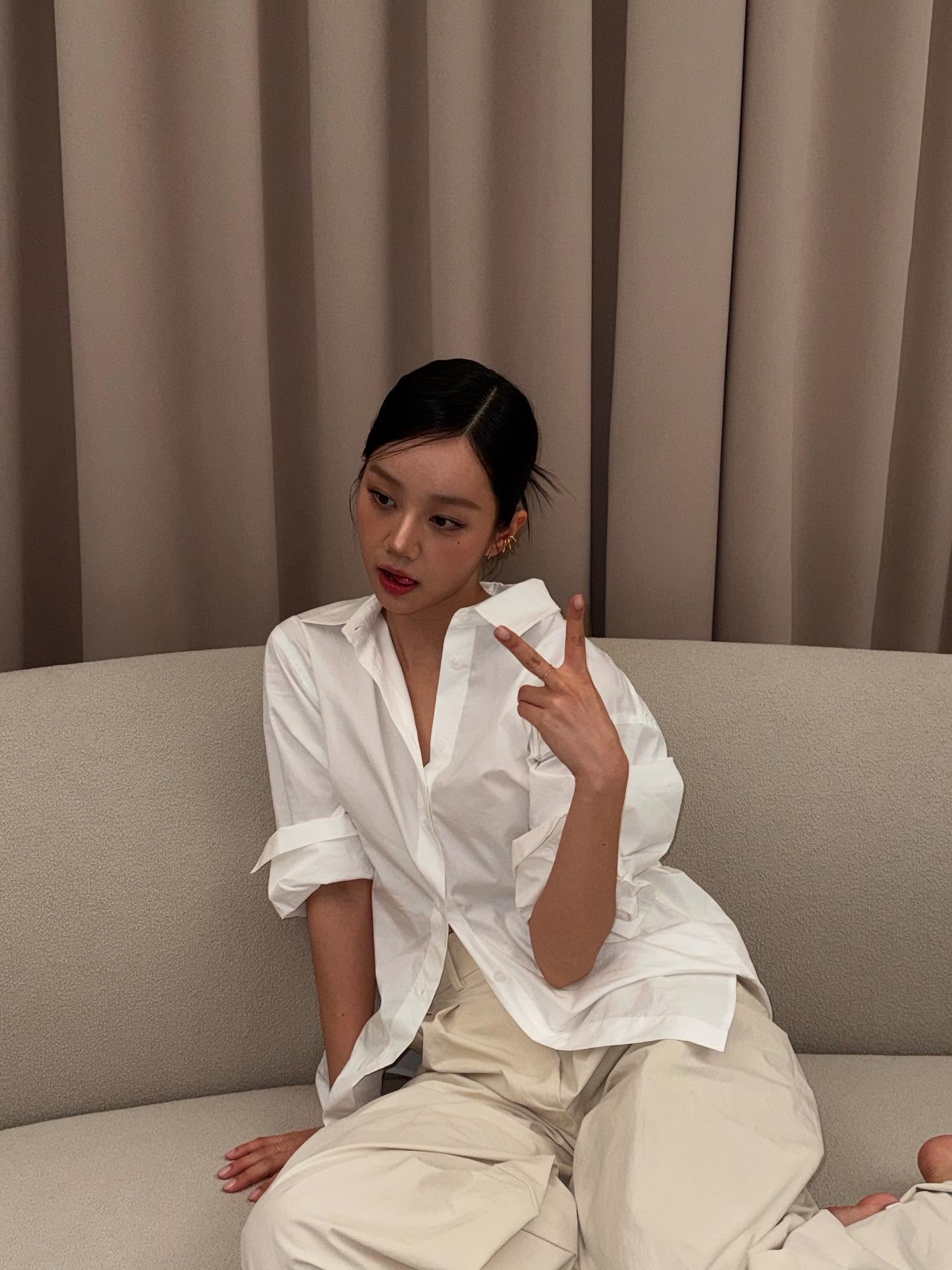 이번 주 데일리룩은 셔츠로 해결해👔
심플하지만 분위기 있는 데일리 셔츠 코디 모음.zip💛 이미지7