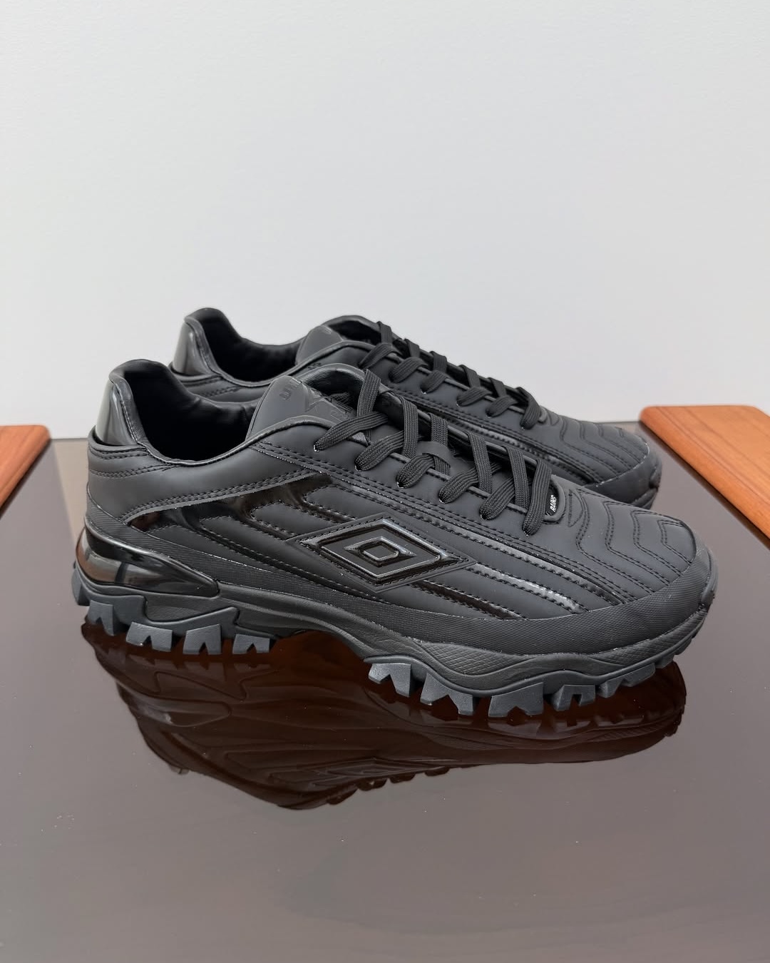 블랙감성 엄브로 x 레인스🐦‍⬛ 이미지6