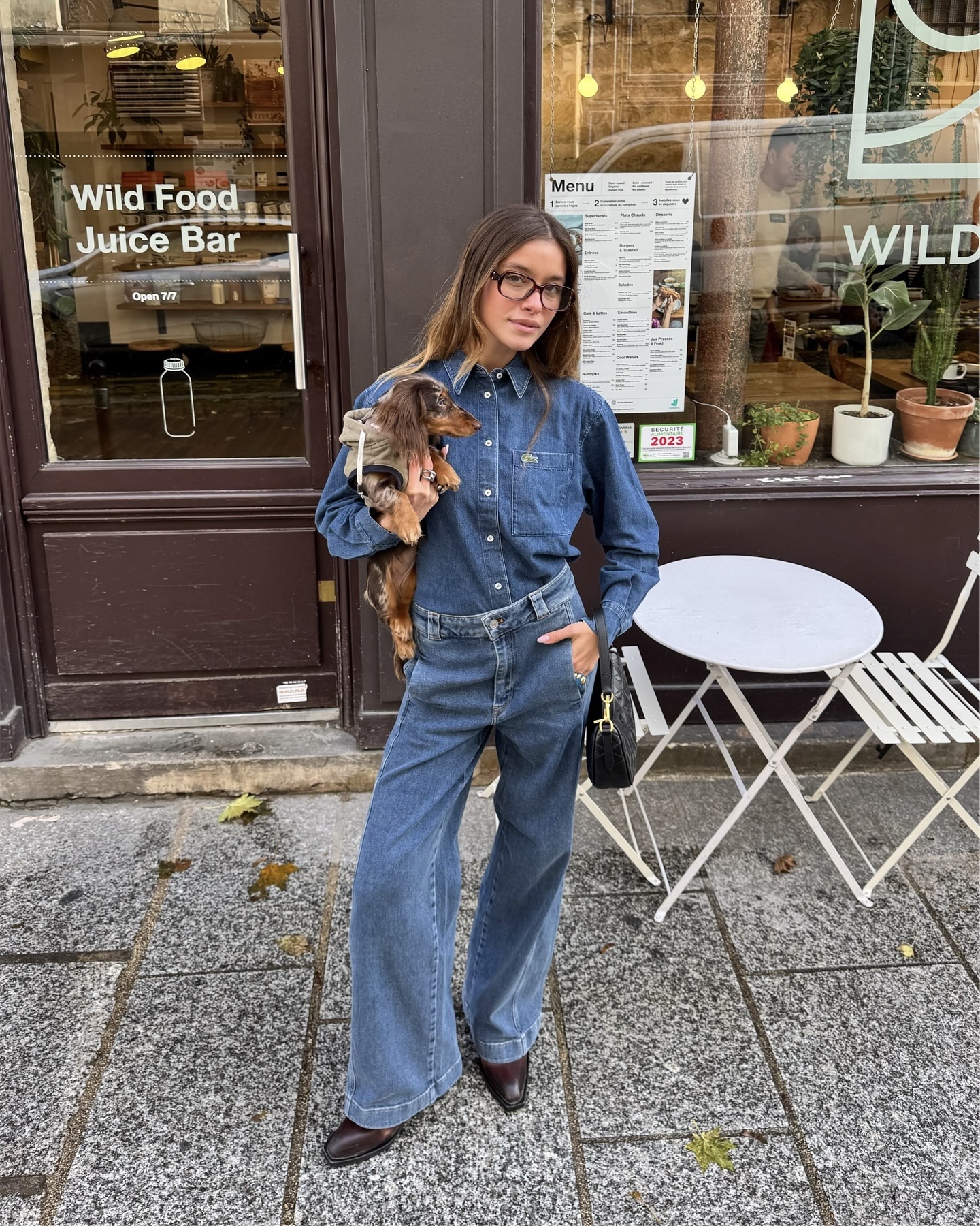 청청이 촌스럽다고? 이건 클래식✨
셋업이라 간편하고 스타일까지 챙기는 청청 패션💙🩵따라 해보자 이미지5