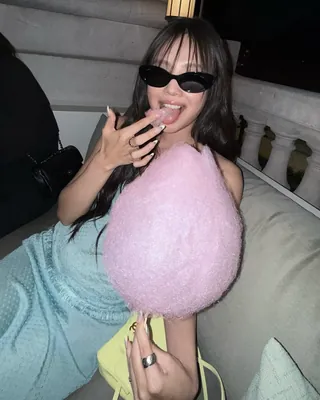 이거 보면 안 따라 할 수가 없지🤍
올가을엔 심플하고 세련된 네일로 분위기 완성해보세요💅 이미지
