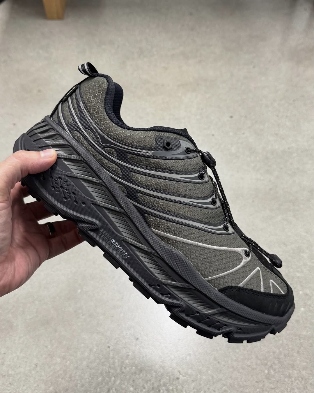 담백함 헤이븐 x 호카👟 이미지
