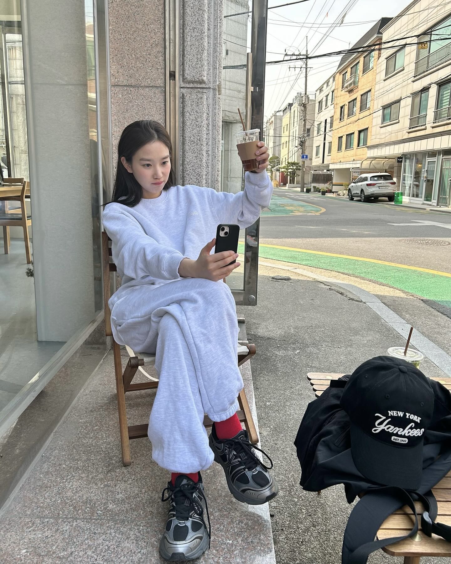 쌀쌀한 비바람 막아주는 포근한 맨투맨🌧️
편하게 입기 좋은 맨투맨 하나로 가을 스타일링 완성🤎 이미지6