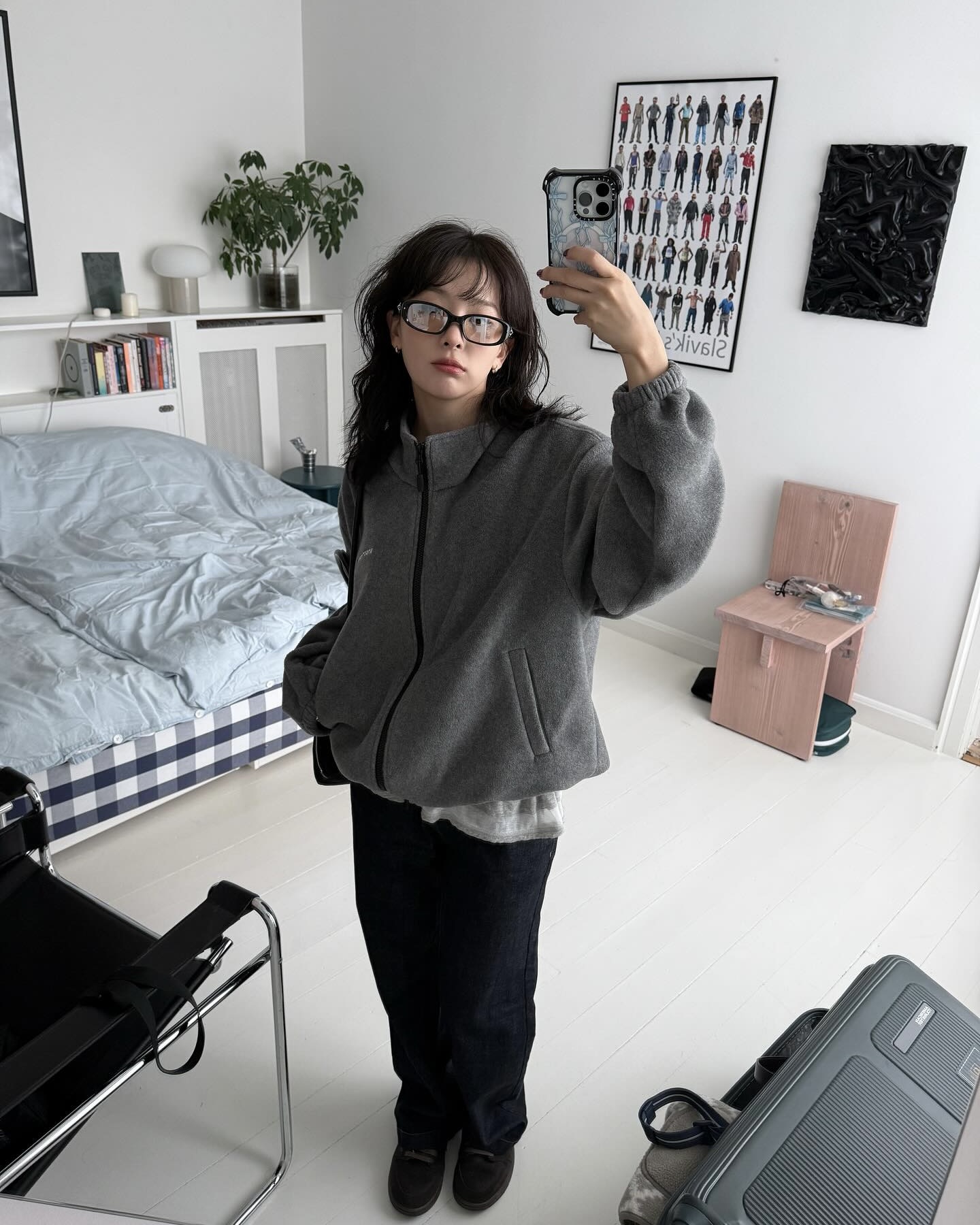 가을엔 안경이 무드 완성템🤎
툭 써도 분위기 살아나는 데일리 포인트는 바로 뿔테 안경👓 이미지4