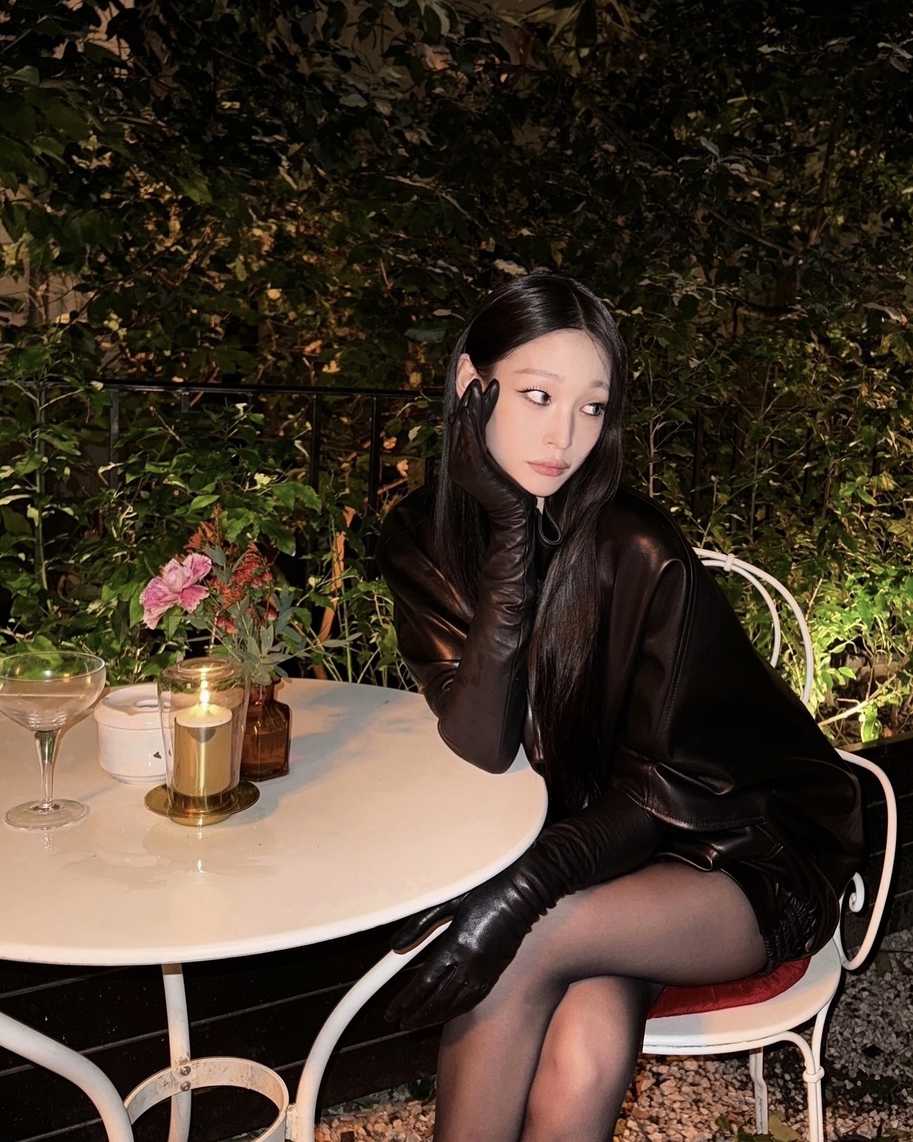 가을룩은 스타킹으로 마무리하자✨ 시스루 스타킹으로 세련되면서 페미닌한 분위기까지 챙기자🐈‍⬛🤍 이미지