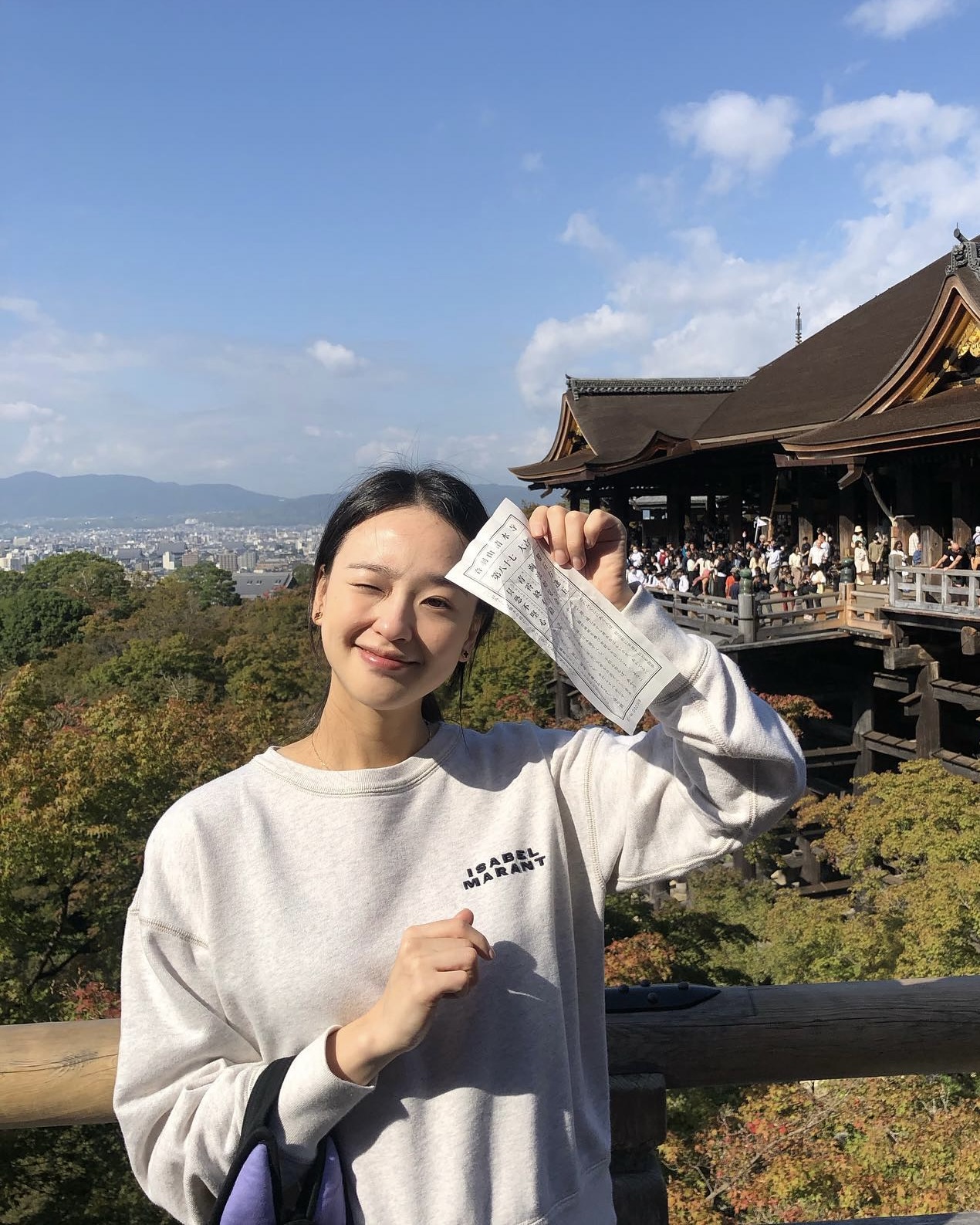 연관 토픽 이미지