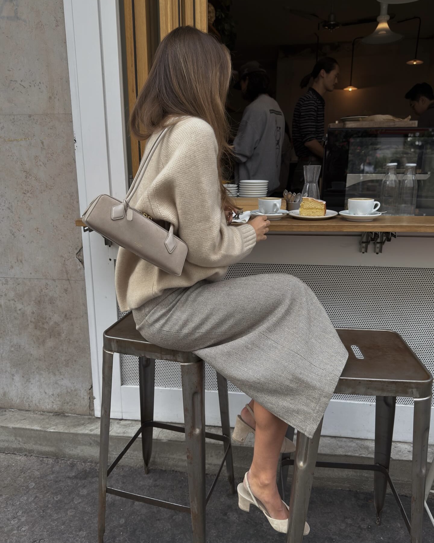 롱스커트로 완성하는 가을 무드🤎
여성스러우면서도 클래식한 실루엣✨지금 딱 입기 좋아요🍁 이미지2