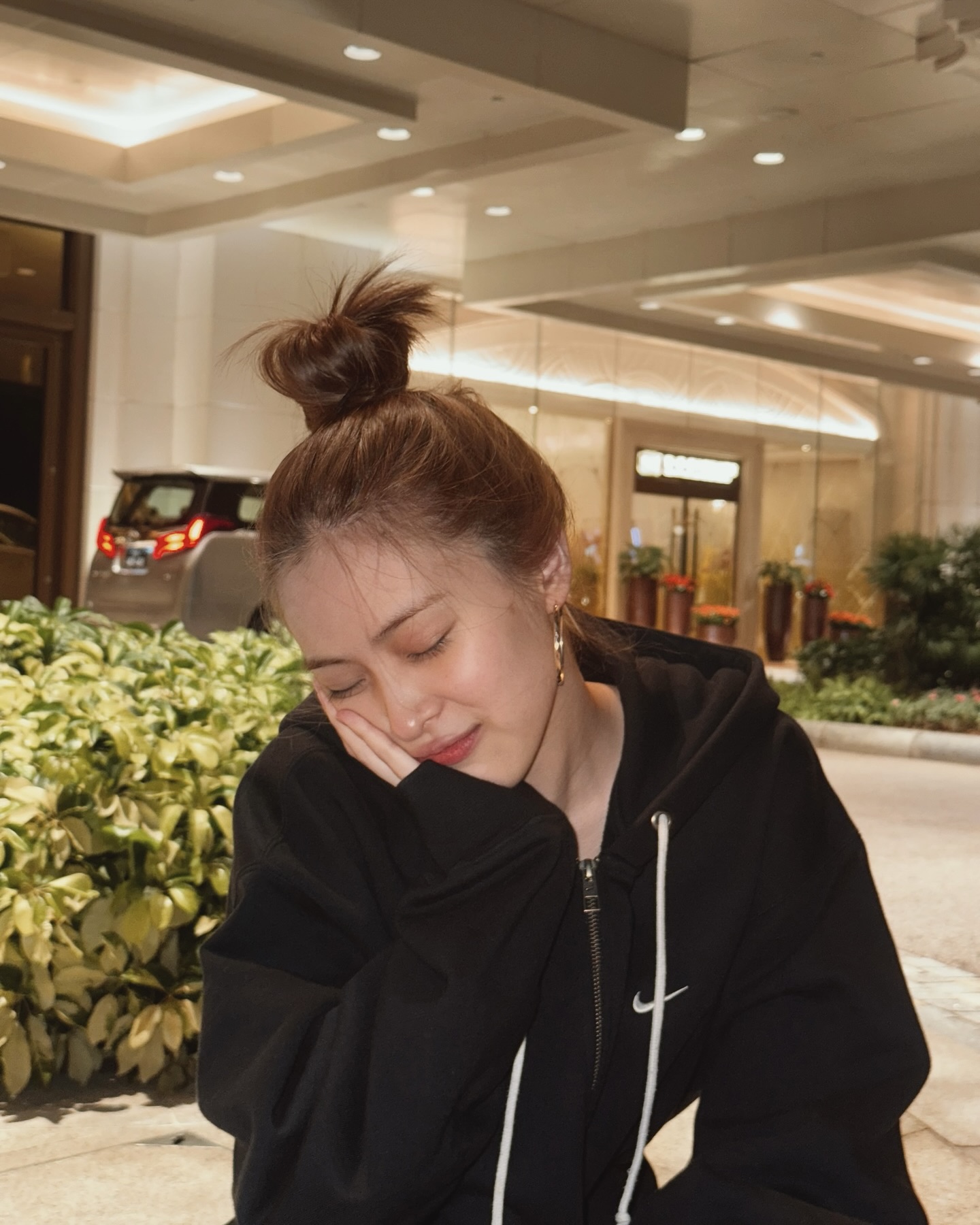 패딩보다 먼저 챙겨야 할 후드집업💫
셋업으로도 데님 팬츠와도 휘뚜루마뚜루 데일리하게 즐기자🤍🩶 이미지6