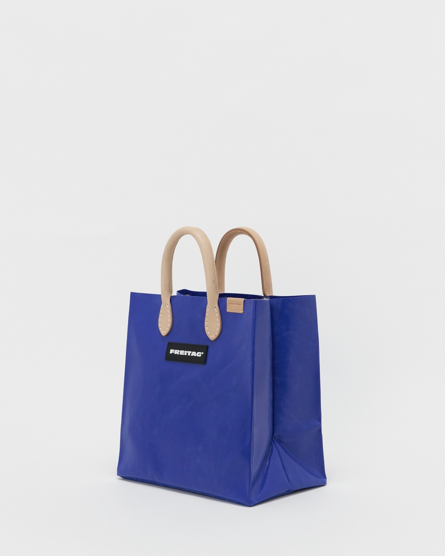 프라이탁 x 헨더스킴 영입 각👜 이미지3