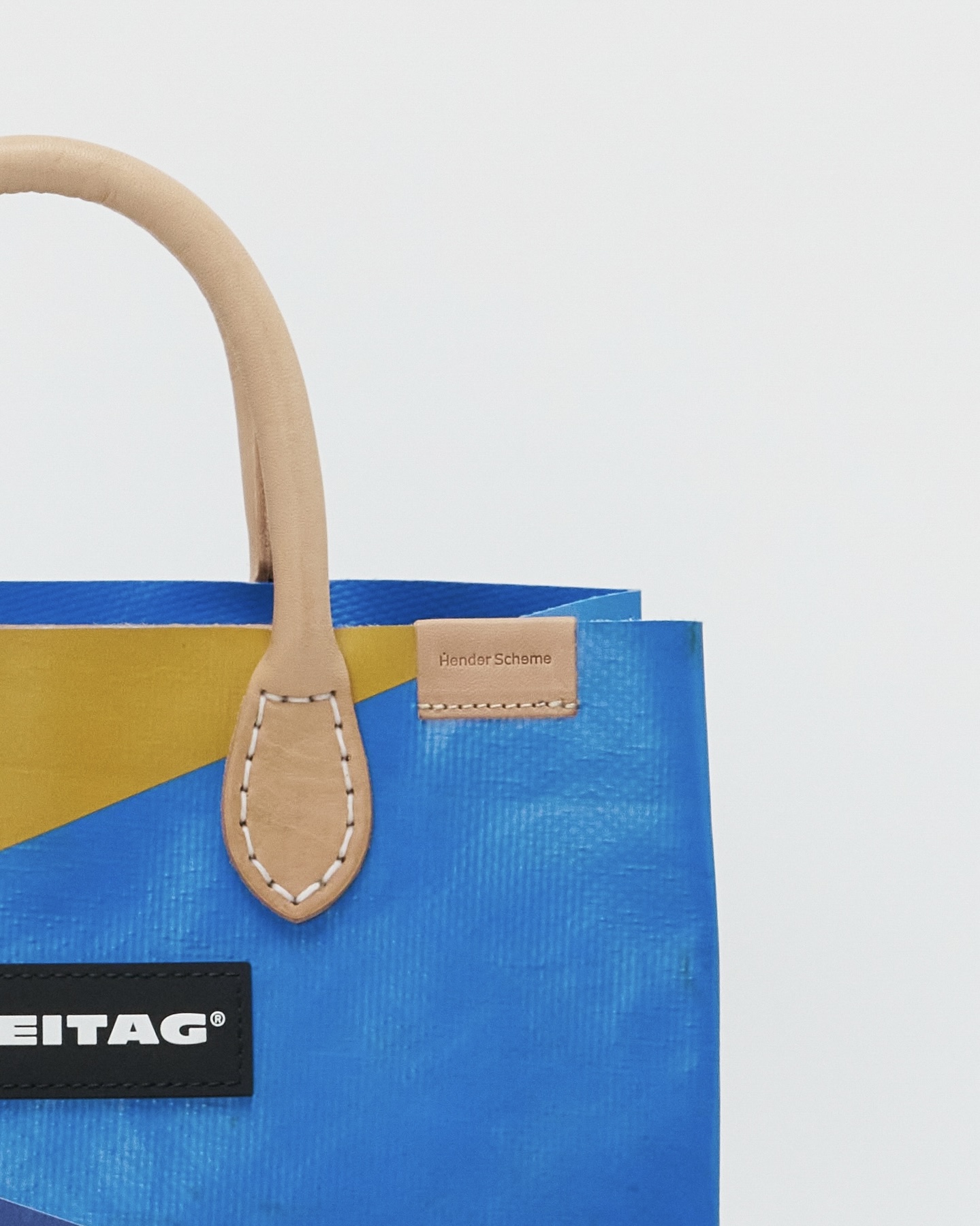 프라이탁 x 헨더스킴 영입 각👜 이미지7