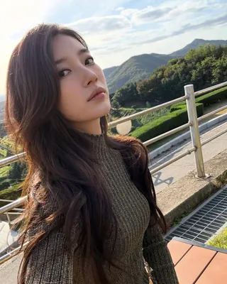 갑자기 추워진 날씨엔 목폴라🖤
따뜻하면서도 세련된 무드✨ 지금 딱 필요한 코디🧵 이미지
