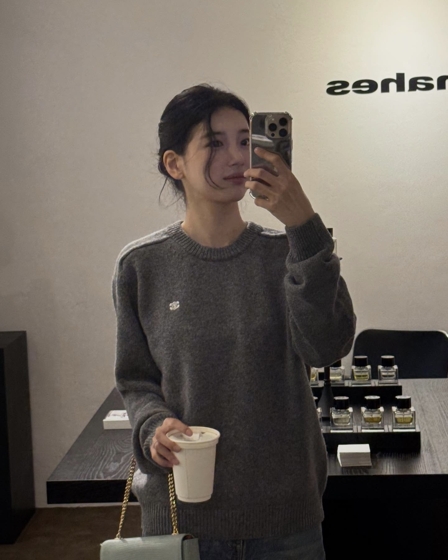 그레이 니트 살 땐 제대로 사자🩶 이미지"