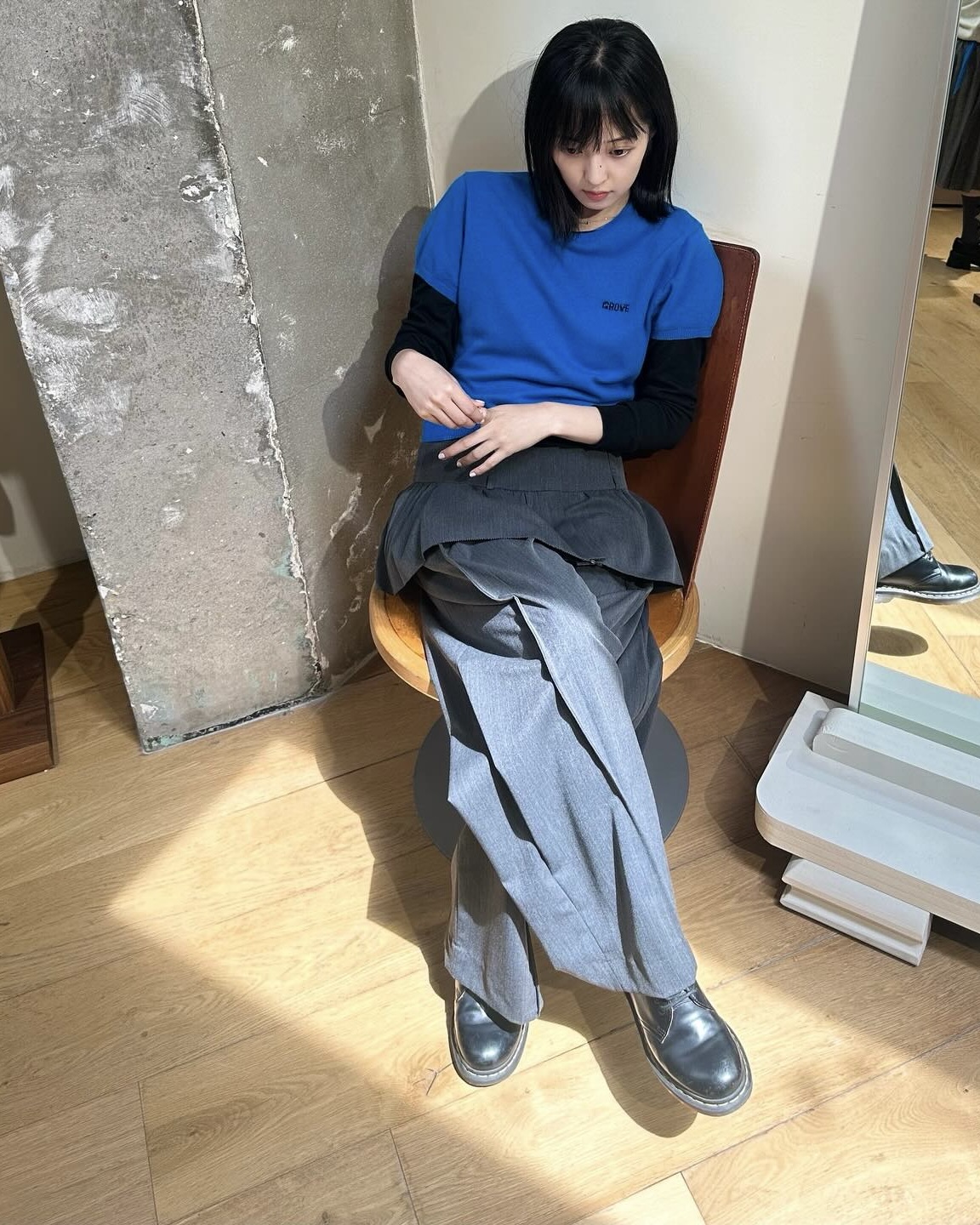 클래식템 닥터마틴만 있으면✨ 모던부터 꾸안꾸 무드까지 완성🖤☑️룩에 포인트를 더하자 이미지