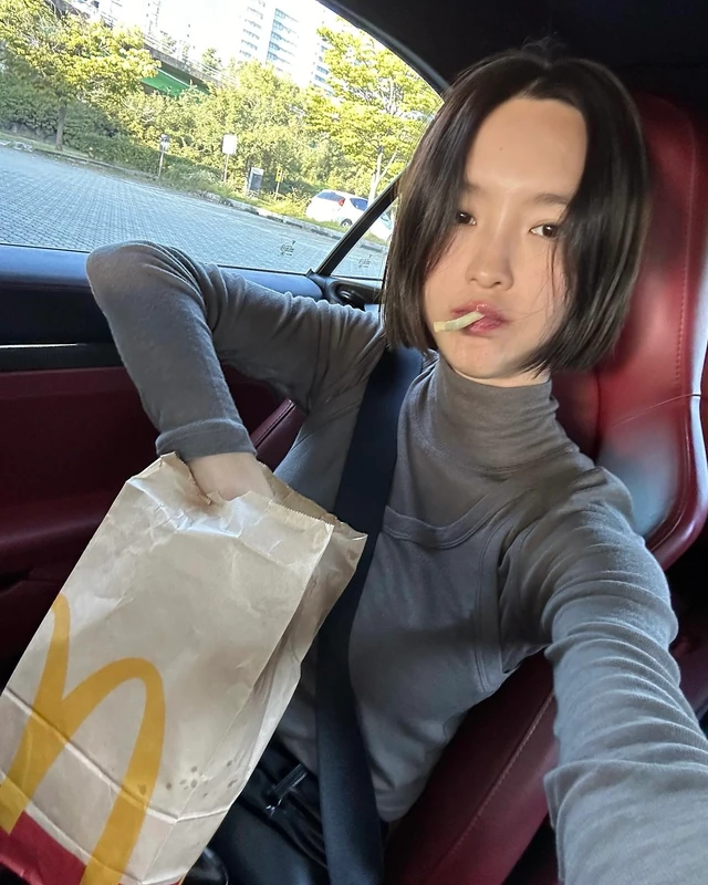 연관 토픽 이미지