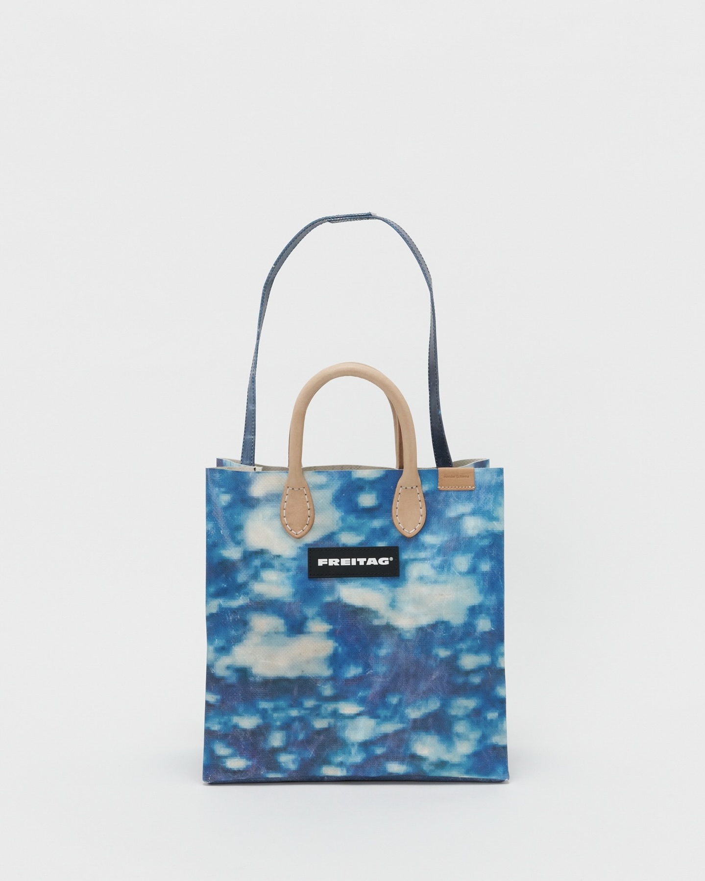 프라이탁 x 헨더스킴 영입 각👜 이미지5