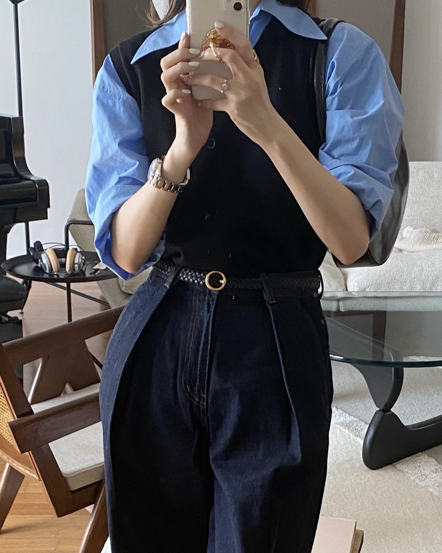 쌀쌀한 날씨엔 센스 있는 레이어드룩🖤
하나만 입기 아쉬운 계절엔 레이어드로 데일리룩 코디하기✨ 이미지