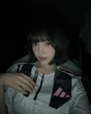 단발의 계절이 돌아왔다🍂
올가을엔 단발 여신으로 분위기 리셋💇🏻♀️🤎 이미지