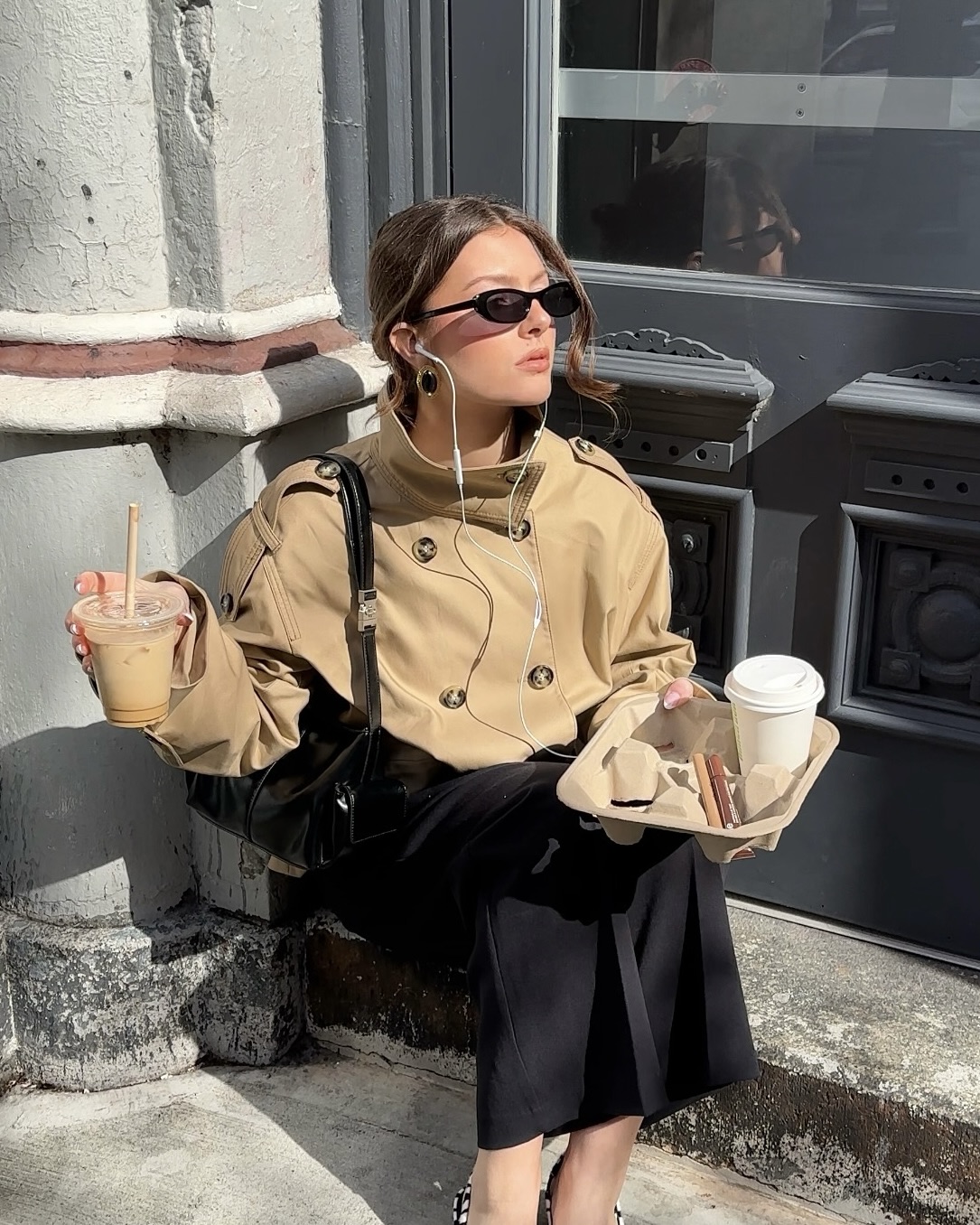 지금 아니면 못 입는 트렌치코트🧥
이번엔 동양인 체형 딱 맞는 숏 트렌치코트로 바꿔보자💫🕵🏻♀️ 이미지6