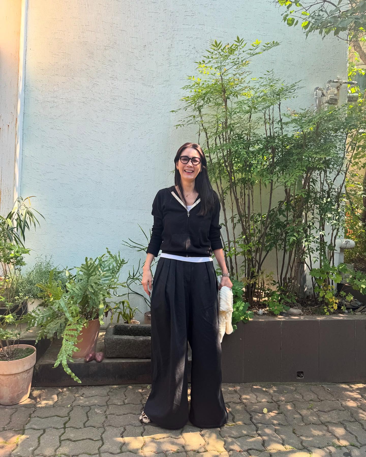 감기 걸리지 말고 후드 입자☕
편하게 입기 좋은 후드로 데일리 코디 완성하기🍁🤎 이미지8