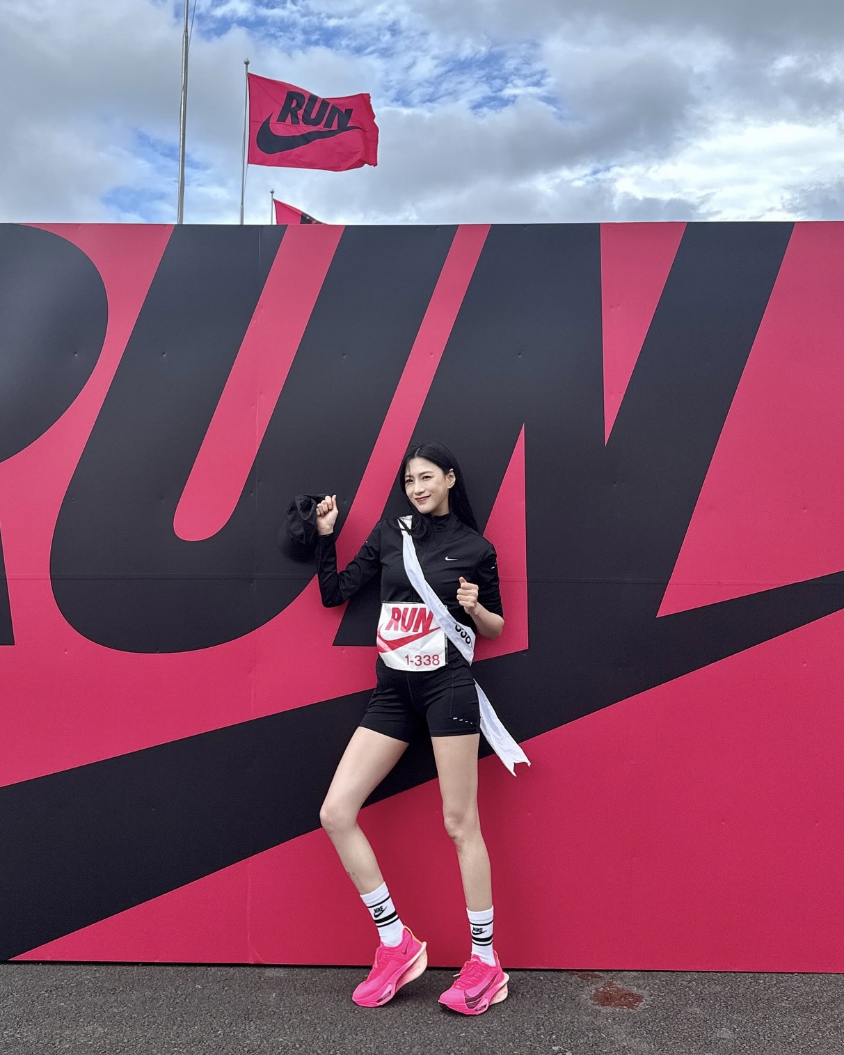 가을 러닝 좋은데..옷이 애매하네🤷🏻♀️
가을 러닝 코어💨🎶 셀럽처럼 센스 있게 입고 기분 좋게 달리자
이미지7