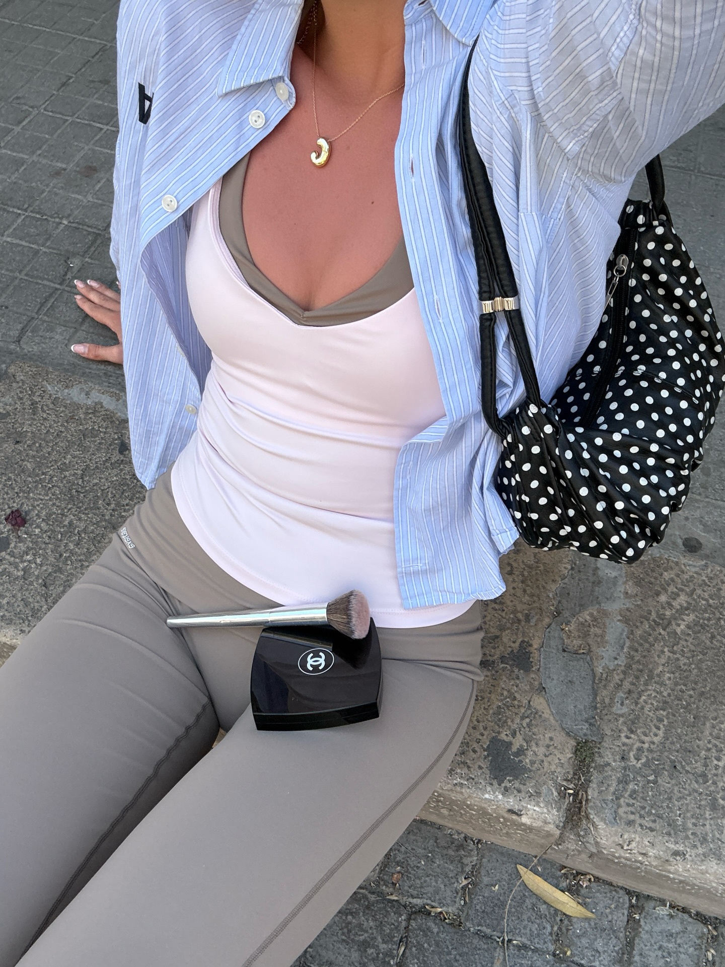 더 추워지기 전에 운동가자🏃♀️
레깅스에 아우터 하나 걸치면 운동 갈 준비 끝❕🖤 이미지