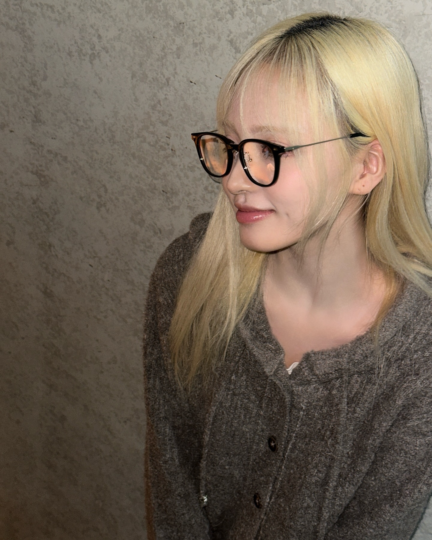 후드집업이 너무 캐주얼하다면🤔
이럴 땐 모던한 무드의 감각적인 후드 가디건을 입어보자🧵💗 이미지7