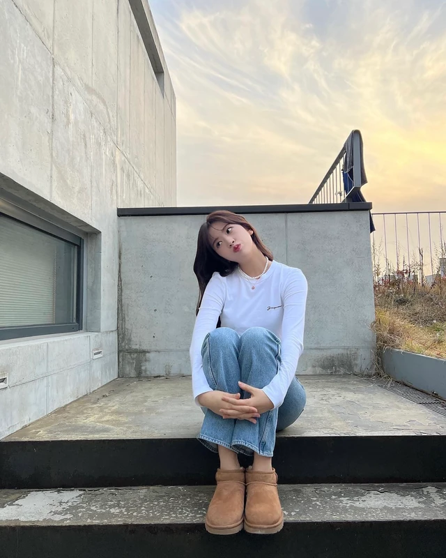 연관 토픽 이미지