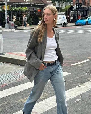 - 3kg처럼 보이는 시가렛 진✨
오버핏 말고 깔끔하게 떨어지는 슬림한 시가렛 진 입을 때👖🖤 이미지