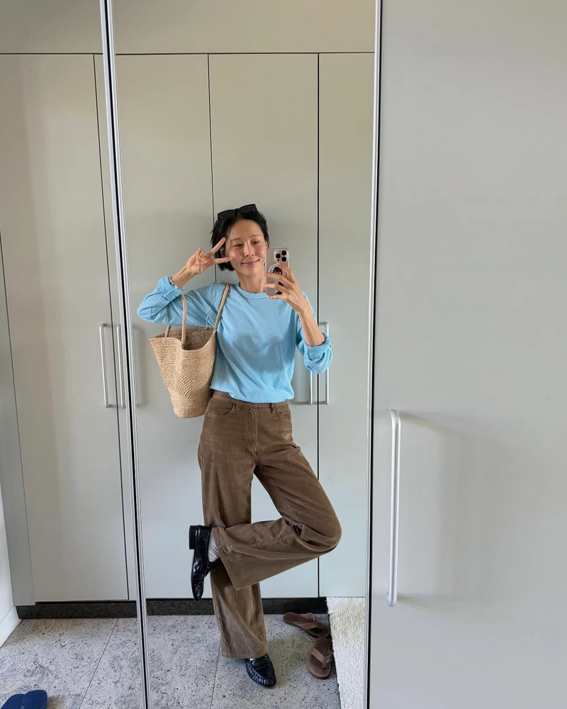 나영 언니의 애착 바지는?💡
한파에 휘뚜루마뚜루 입기 좋은 코듀로이 팬츠☑️👀미리 준비! 이미지5
