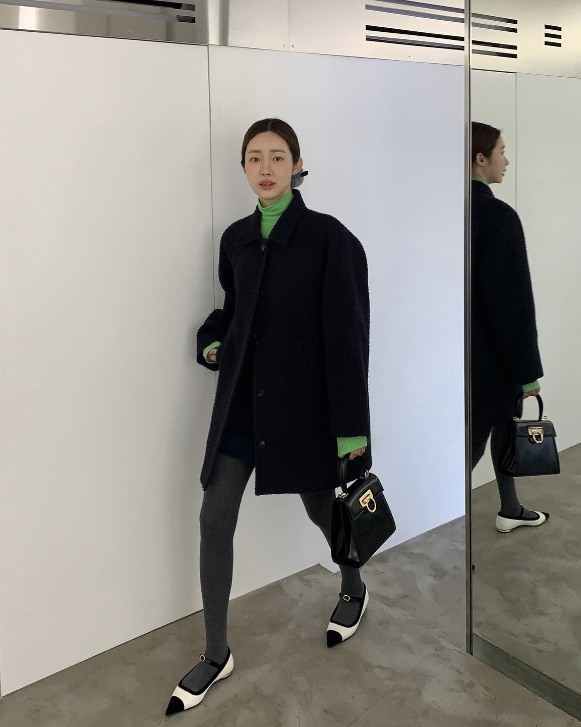 회색 스타킹은 룩을 예쁘게 해줘..🤍
차정원처럼 캐주얼부터 모던룩에 차분함을 더해주자🧚🏻👻 이미지7