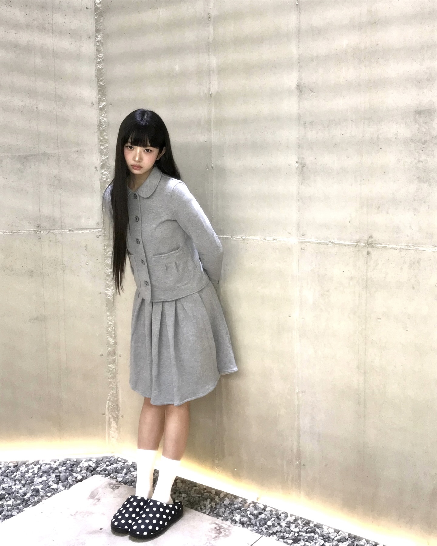 미디스커트 젭알 이렇게 입어줘!🙏🏻
가을 아우터랑 케미 터지는 미디스커트 지금 입기 딱이야🩶🪄 이미지6