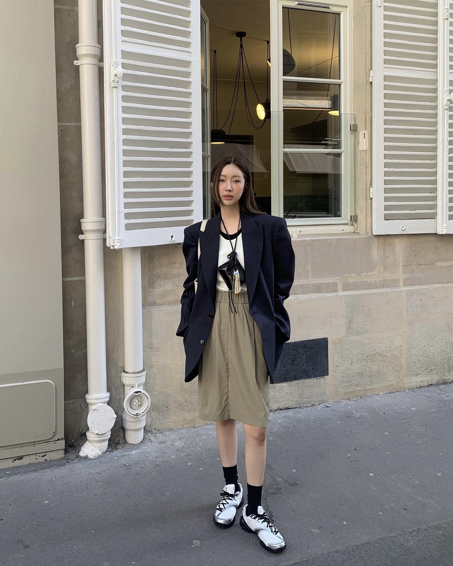 미디스커트 젭알 이렇게 입어줘!🙏🏻
가을 아우터랑 케미 터지는 미디스커트 지금 입기 딱이야🩶🪄 이미지3