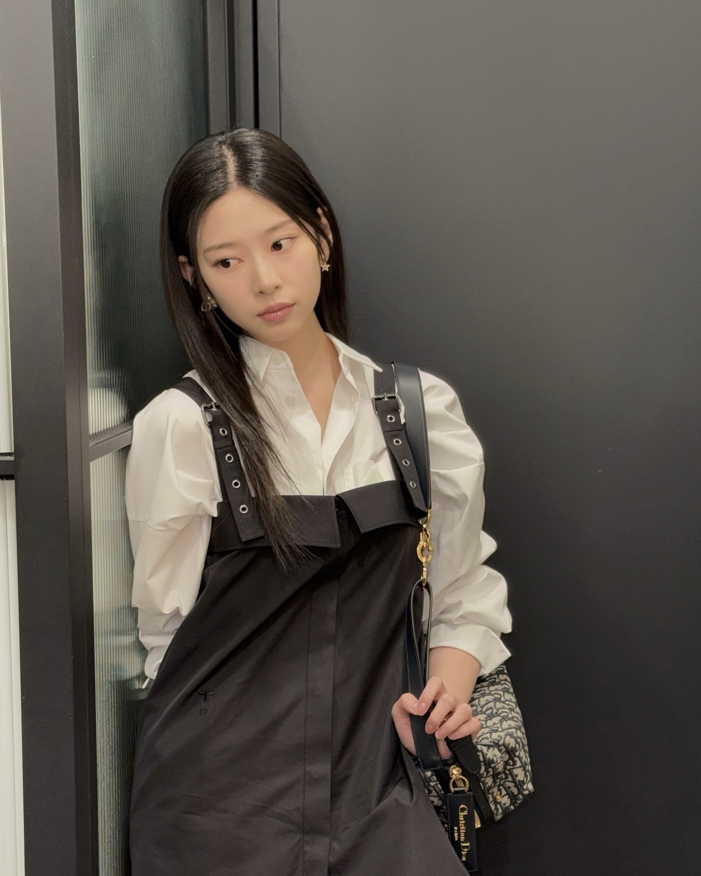 한 끗 차이로 스타일 결정돼🤍
클래식에 트렌디함을 얹은 완벽 조합🔍👀따라해 보자! 이미지6