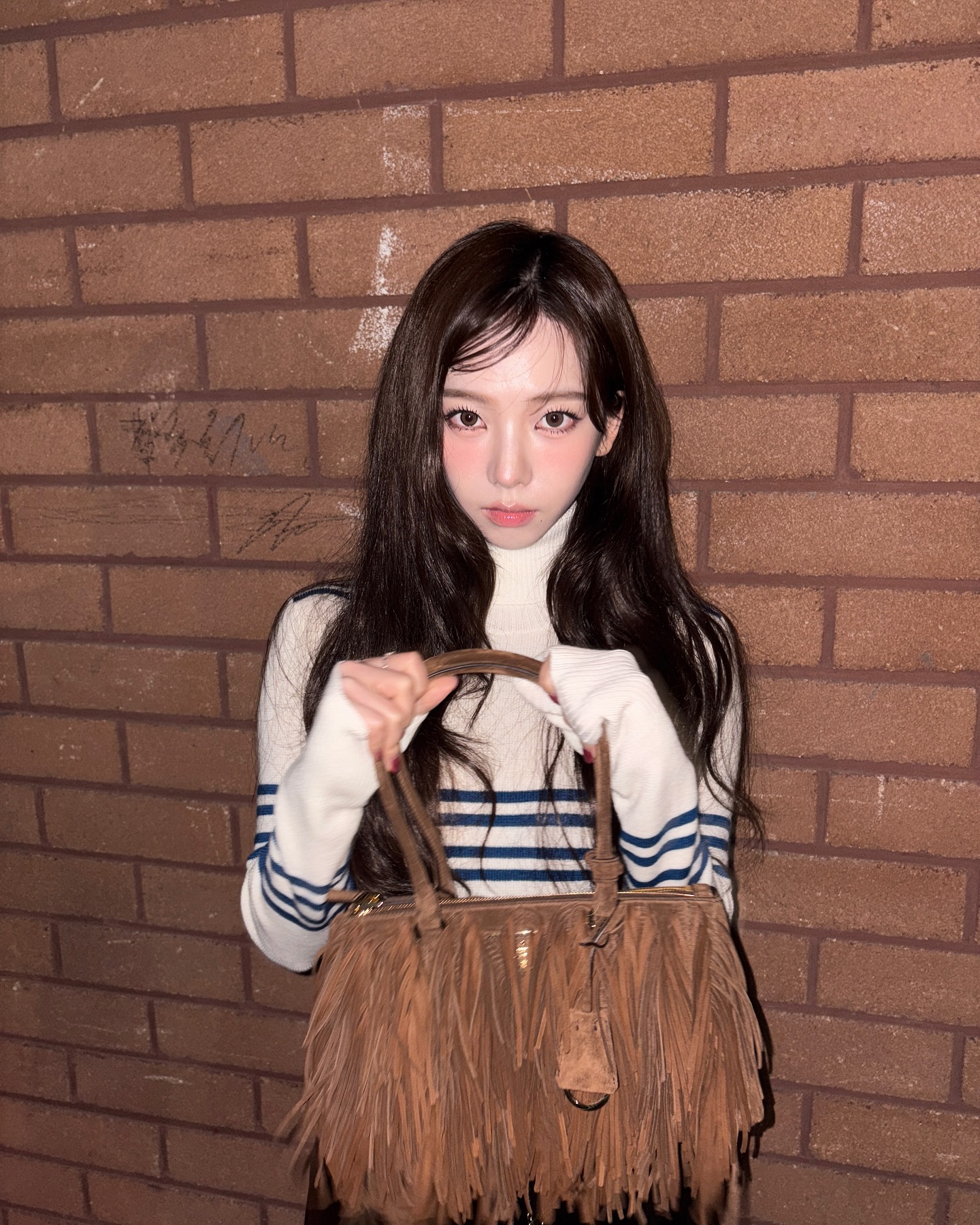 한 올 한 올 정돈된 쉼표머리🎶
오늘은 얼굴 작아 보이는 깻잎머리로 헤어스타일링 완성👱🏻♀️ 🎀 이미지2