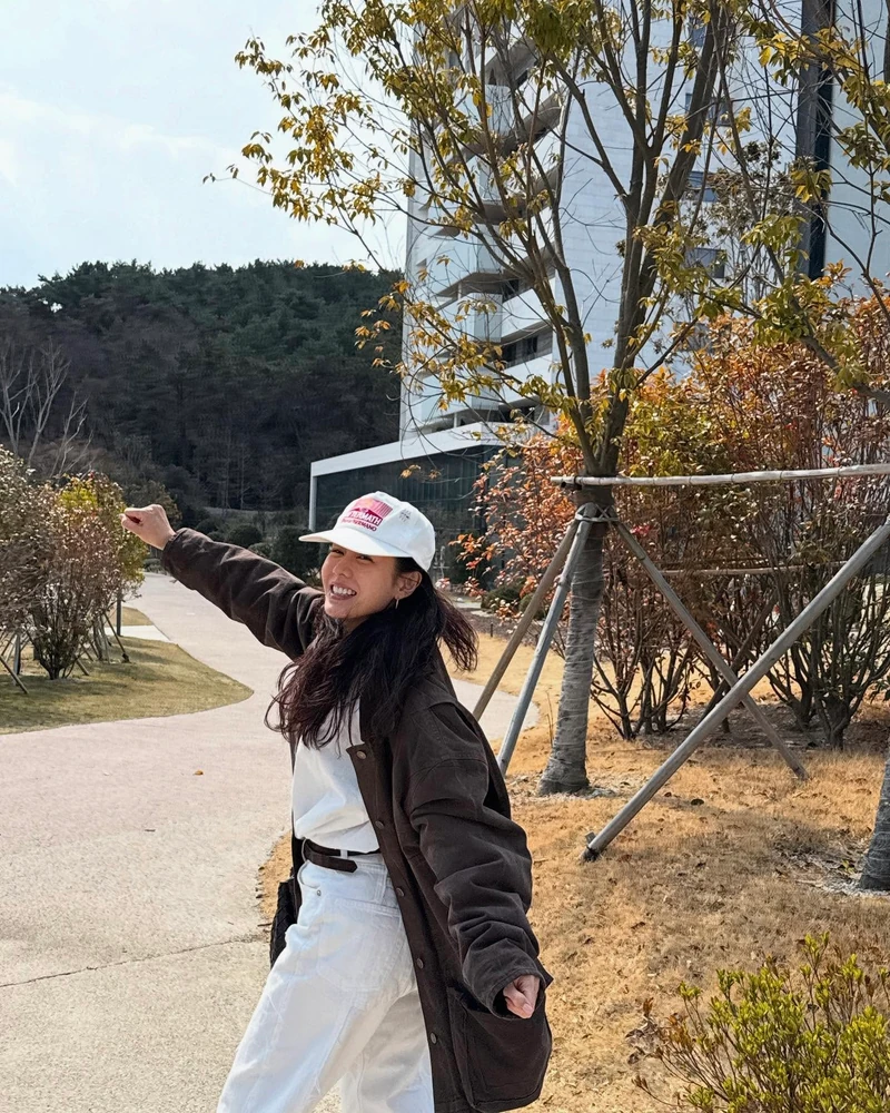 가을에 화이트진?지금이 딱이야🤍
톤 다운된 계절에 화이트진으로 산뜻한 분위기 더해보자🪽👀 이미지4