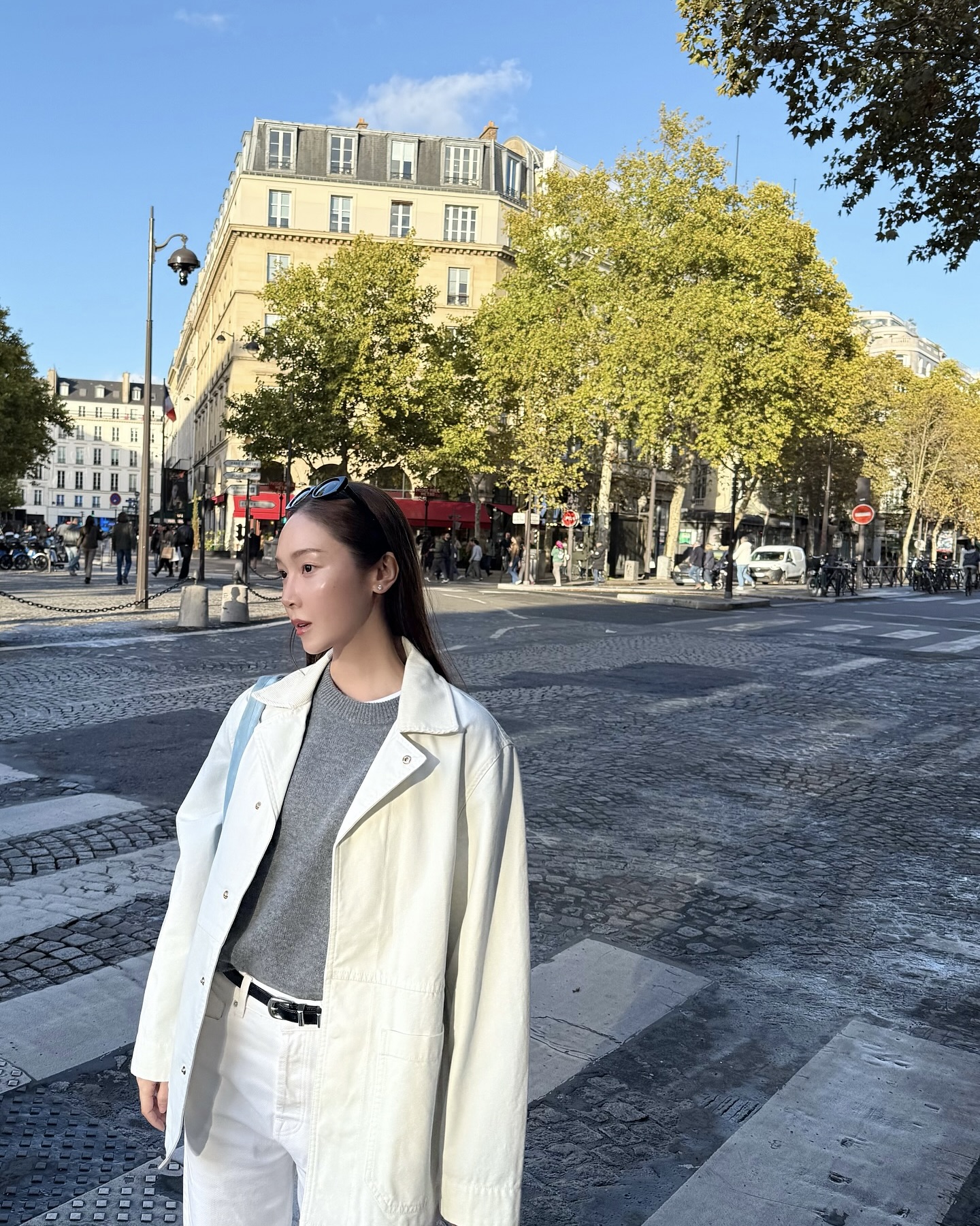 가을에 화이트진?지금이 딱이야🤍
톤 다운된 계절에 화이트진으로 산뜻한 분위기 더해보자🪽👀 이미지