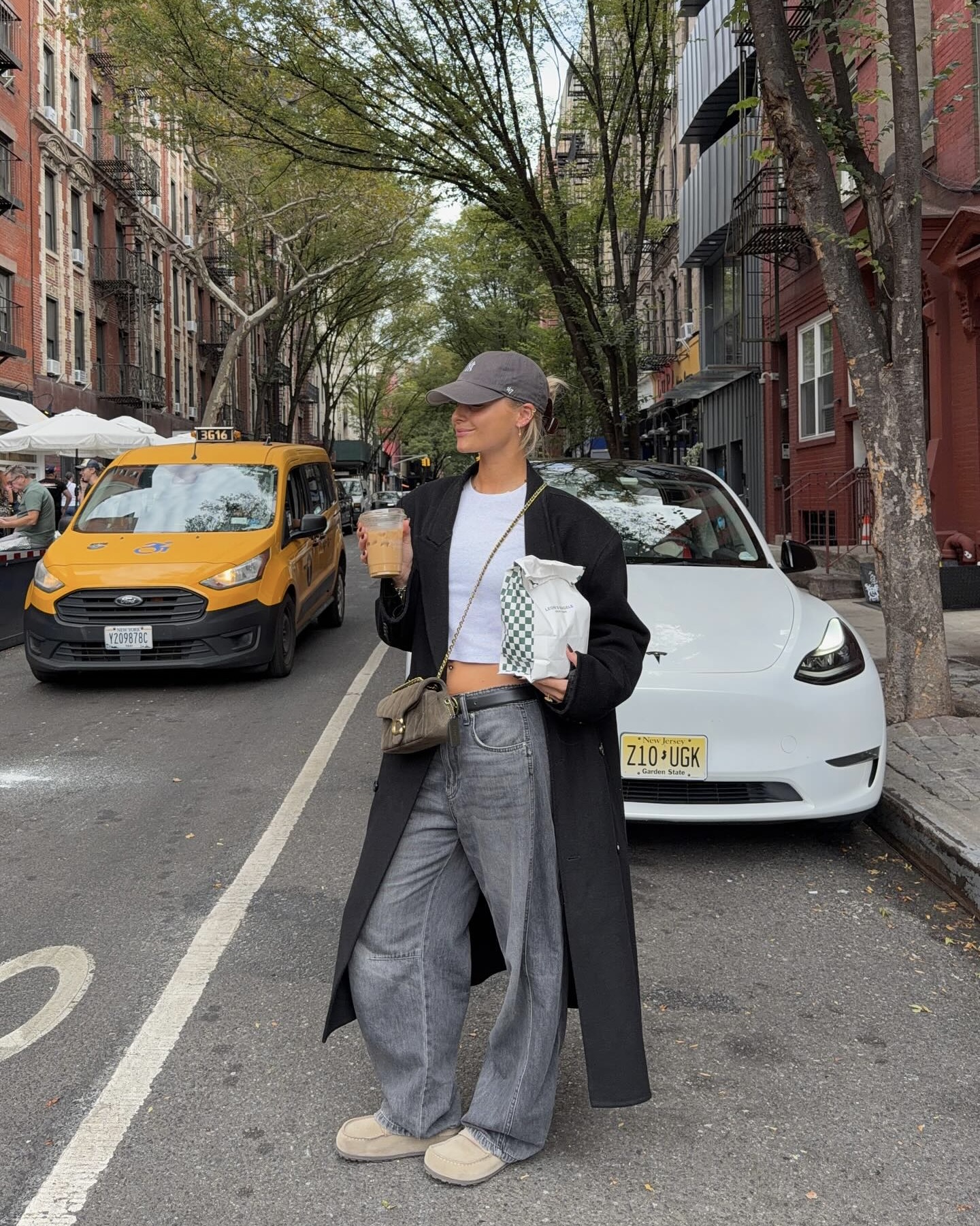 볼캡은 사계절 내내 스타일링 필수☑️
막 써도 예쁜 볼캡 스타일링🧢💫가을 룩에 포인트 주기 딱 좋아 이미지5