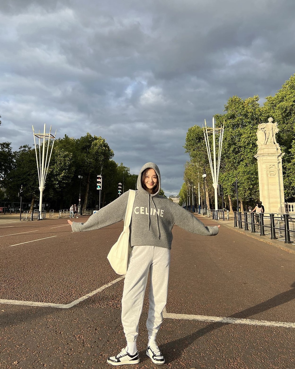 연관 토픽 이미지