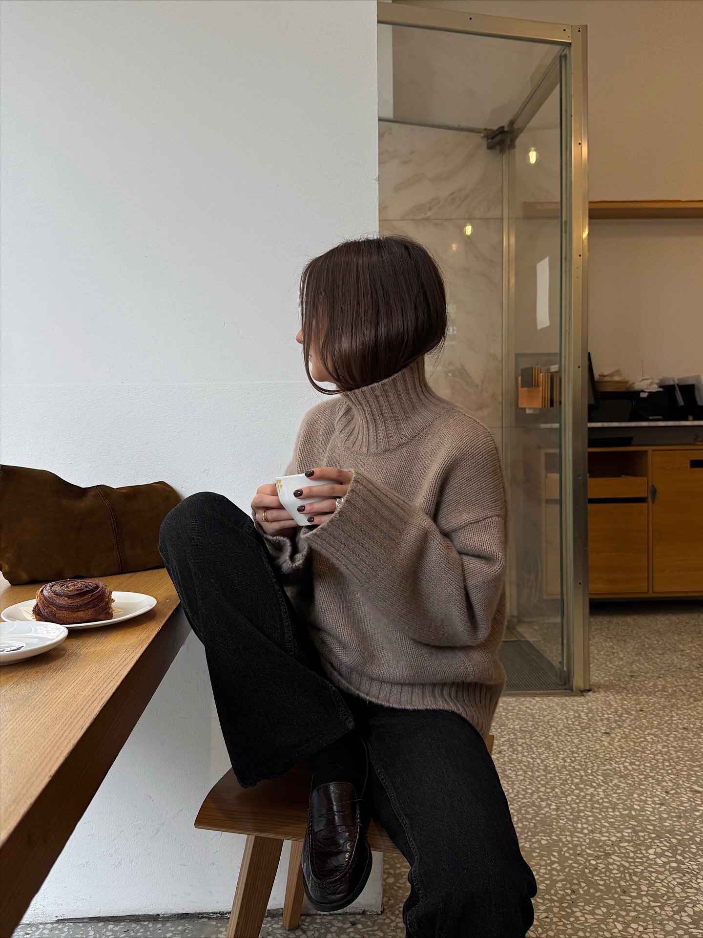 귀찮게 목도리 들고 다닐 필요 없지🤫
목도리 대신 따뜻함은 목폴라 니트 하나로 끝🧶 이미지6