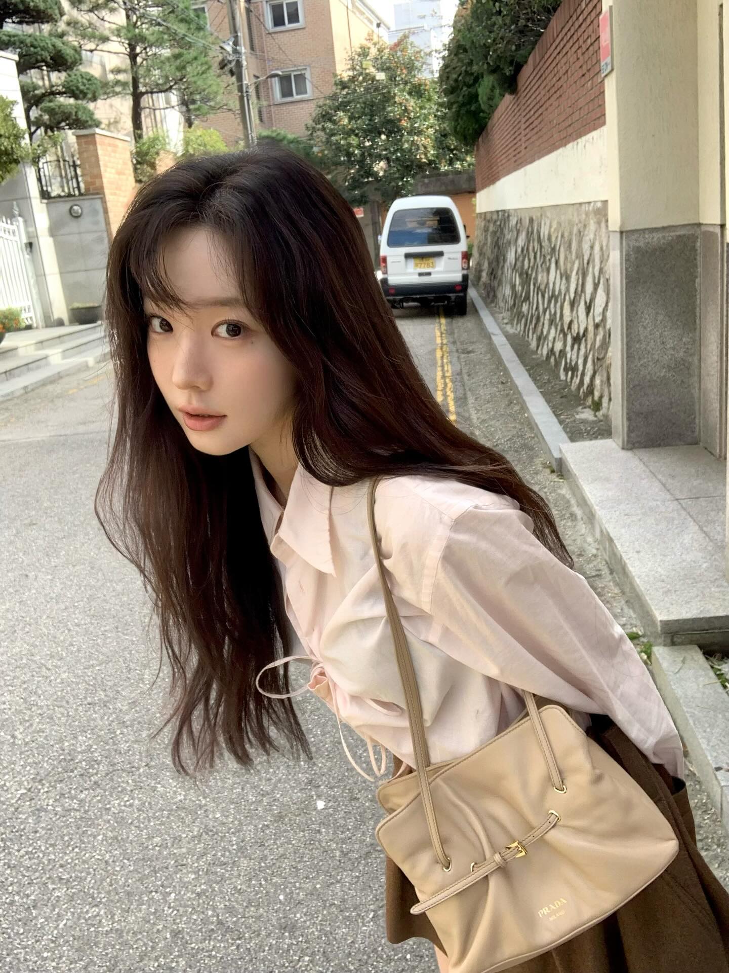 사계절 내내 입기 좋은 셔츠🤍 계절이 바뀌어도 손이 가는 데일리 셔츠 코디👔✨  이미지