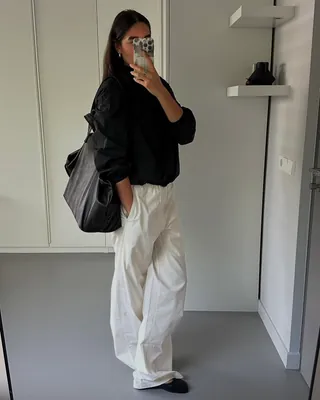 가을에 자연스레 손이 가는 타비🍂
클래식하면서 세련된 실루엣의 타비슈즈로 감각적인 룩 완성✨🖤 이미지