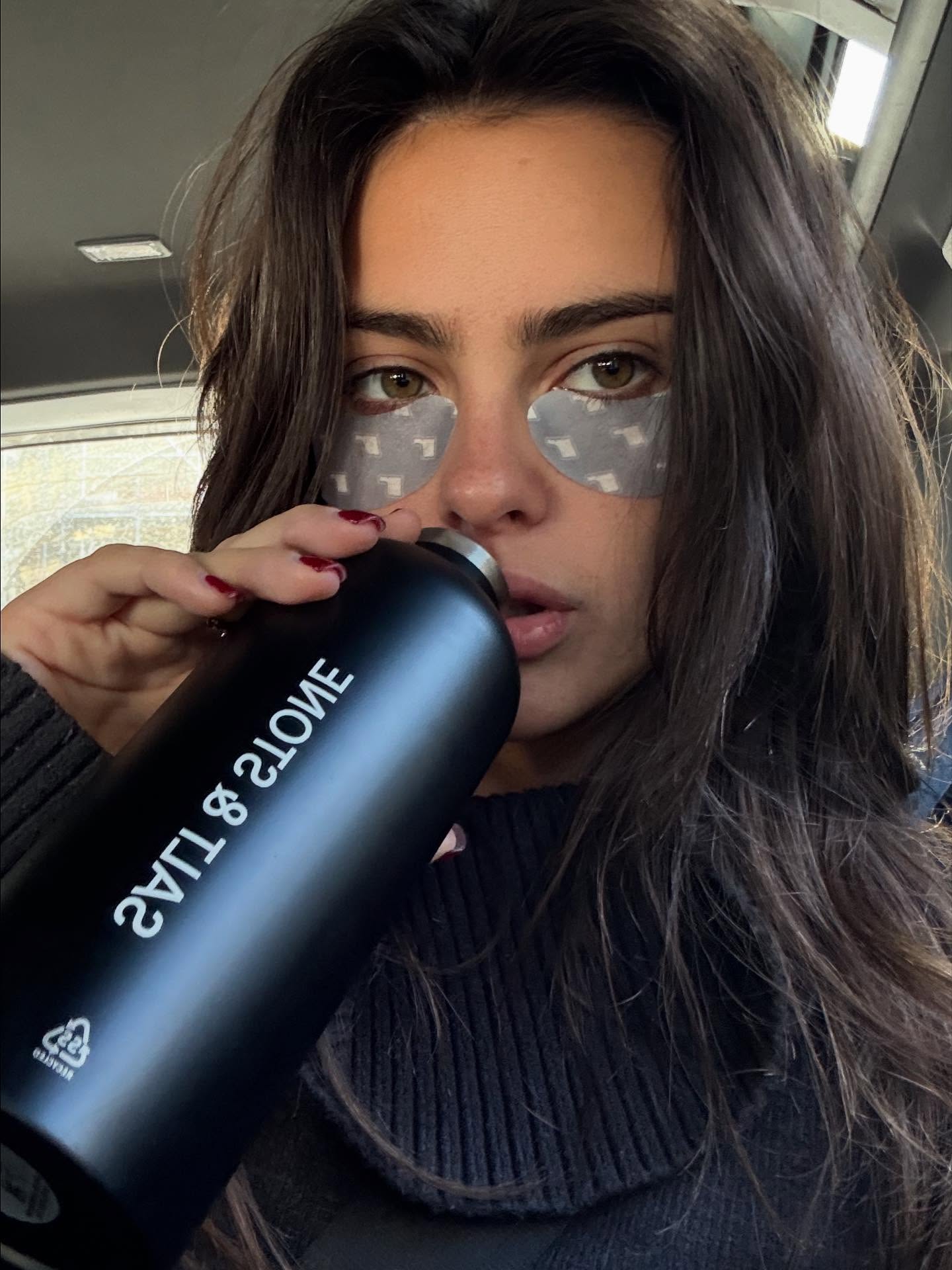 외출 전 필수템 아이패치💧 주말엔 붓기 빼고 광채만 챙겨서 나가자✨🤍 이미지