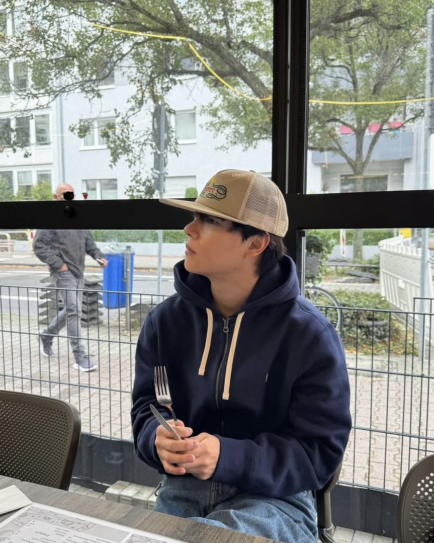 후드집업만한게 없다👻 이미지2