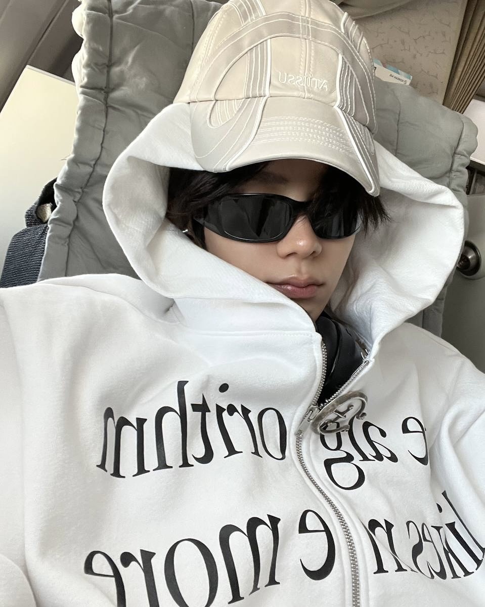 후드집업만한게 없다👻 이미지5