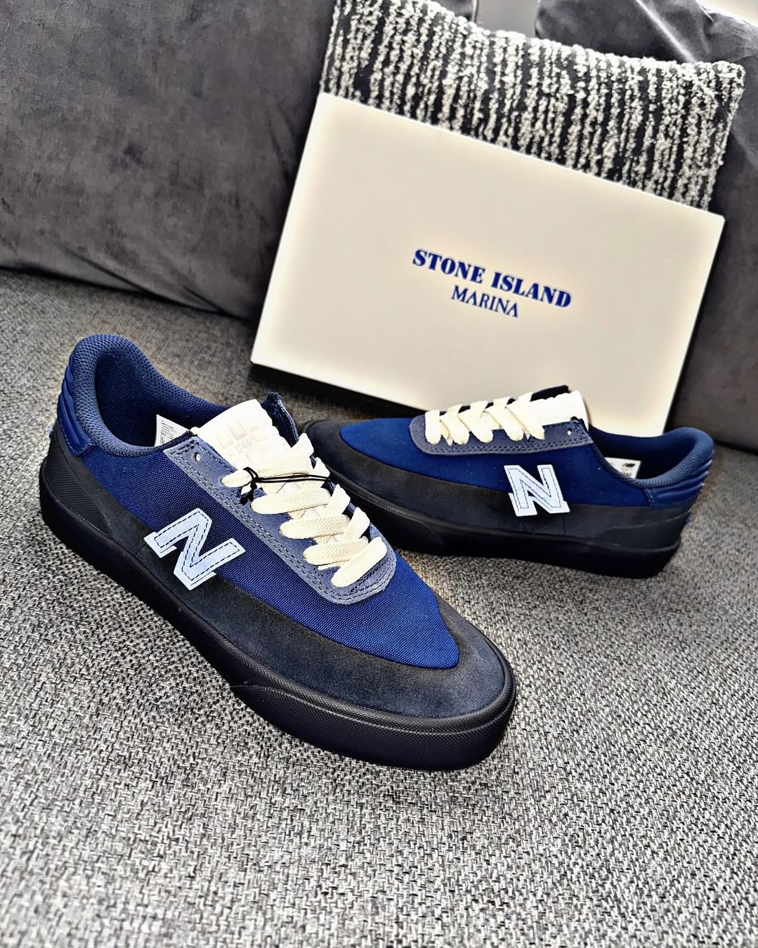 블루컬러감 좋은 뉴발 x 스톤🌊 이미지6