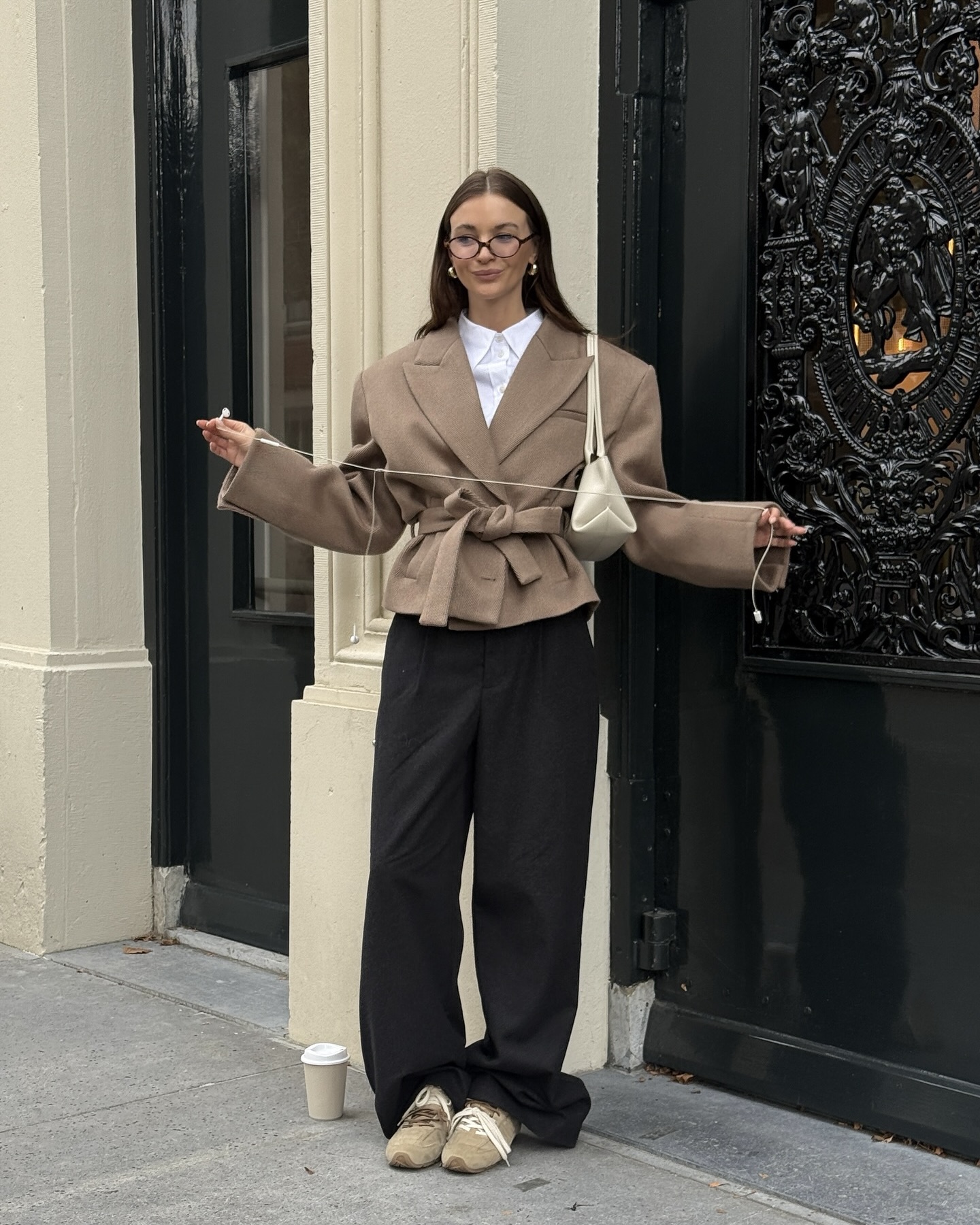 지금 날씨 가장 잘 어울리는 뮤발🤎
어떤 룩에도 찰떡인 뉴발 미우미우 운동화✨👀데일리로 제격이야 이미지4