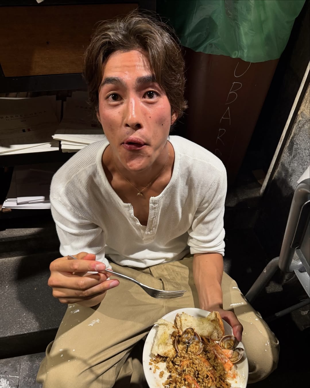 흰 헨리넥은 슬림해야 제맛🔨 이미지6